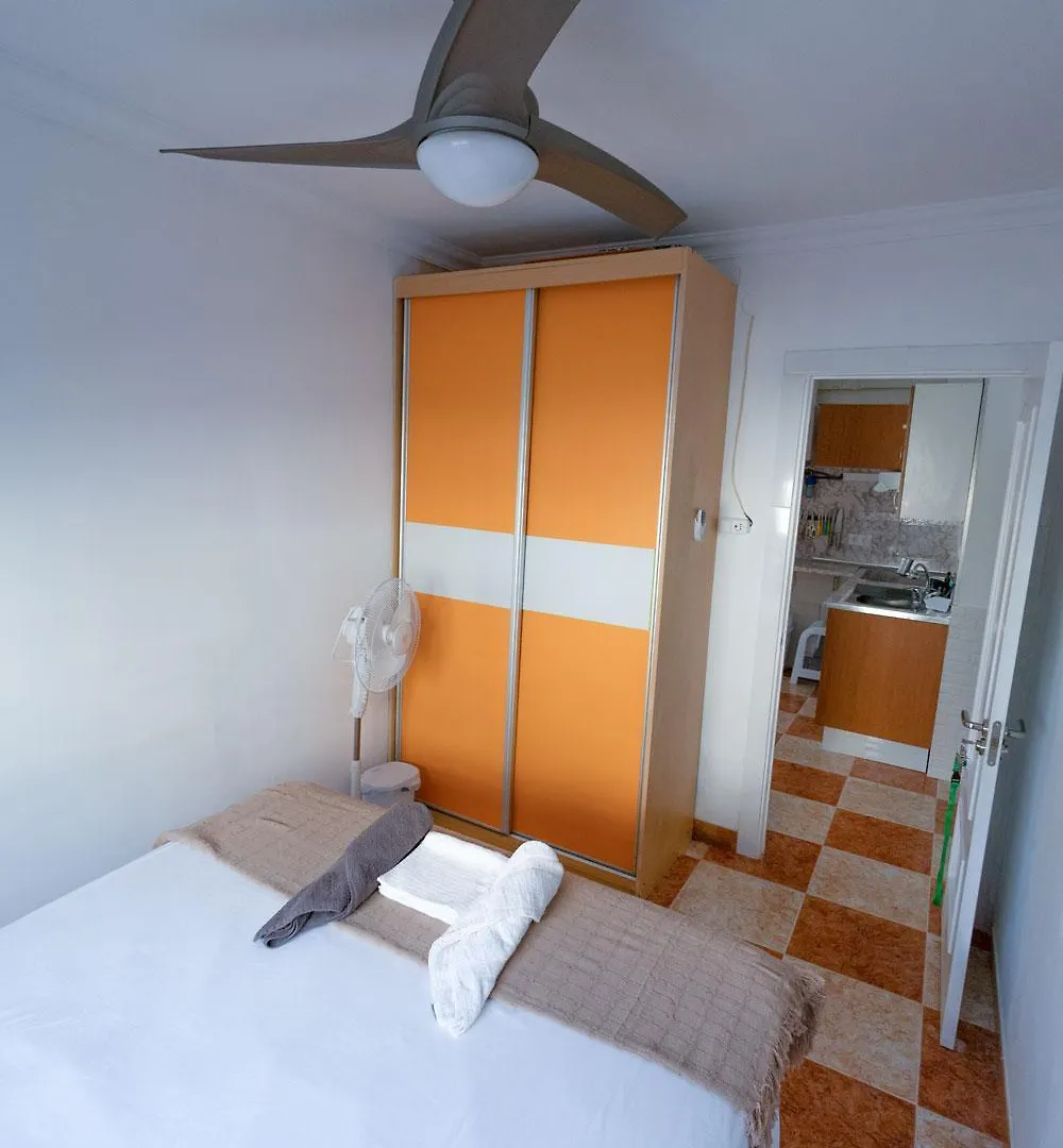 Pansiyon Habitacion A 7 Mins Centro Turistico Torremolinos