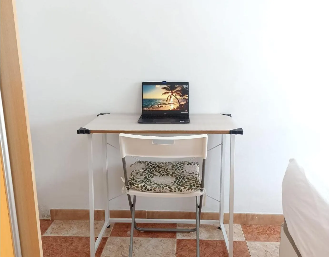 Pansiyon Habitacion A 7 Mins Centro Turistico Torremolinos İspanya